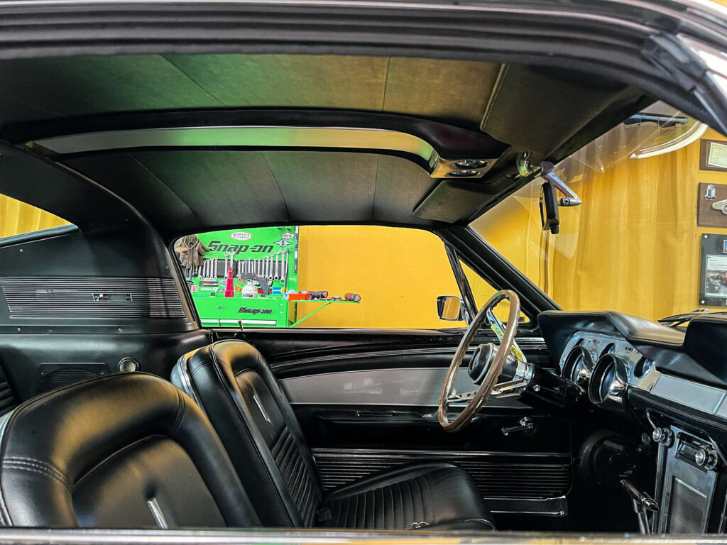 1967 Mustang Fastback Nightmist Blue deluxe interior