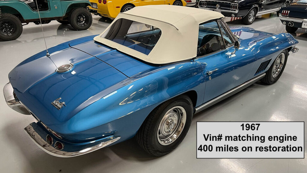 1967 Corvette convertible Marina Blue, Blue interior