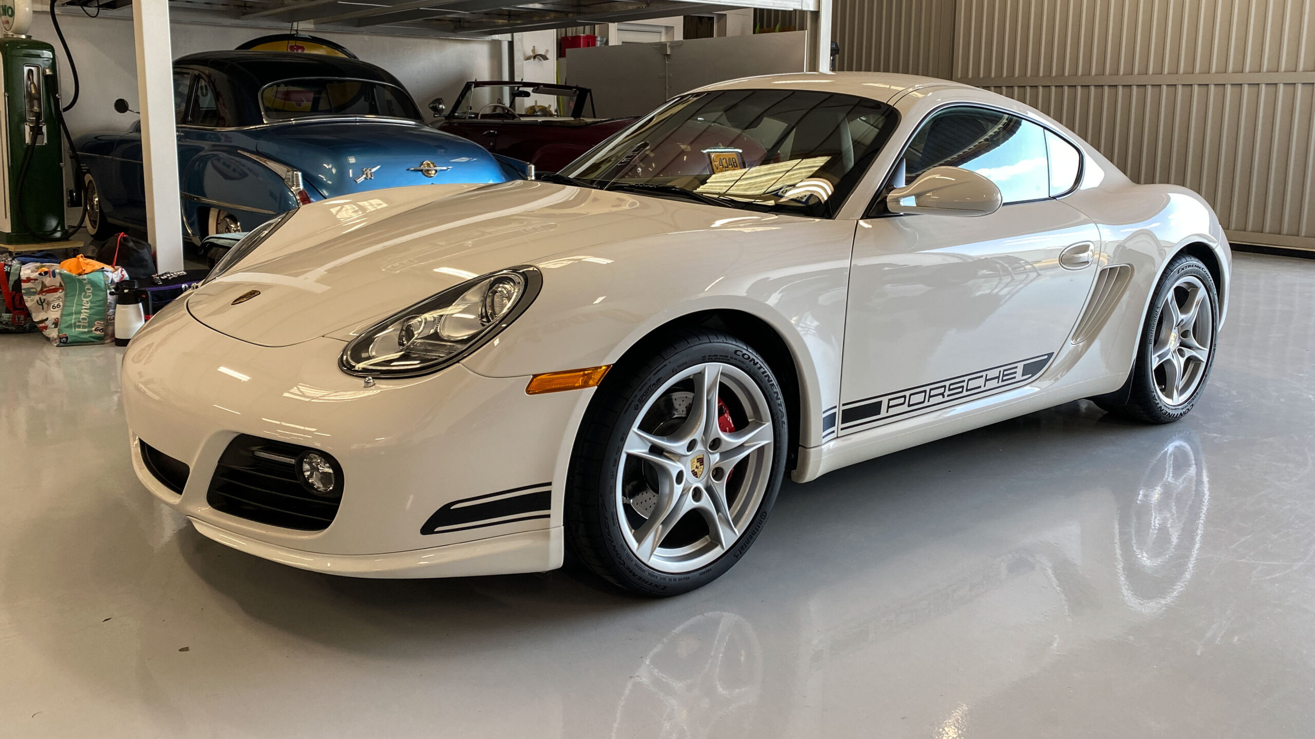 2011 Porsche Cayman 987.2 S 6-speed manual